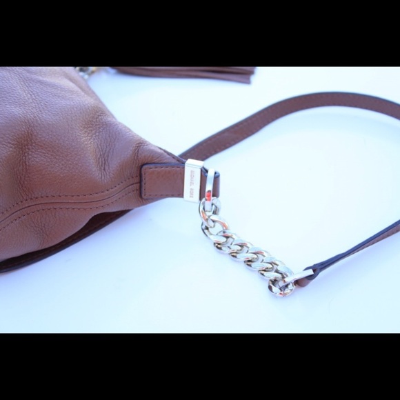 Michael Kors cross body bag - Picture 7 of 8